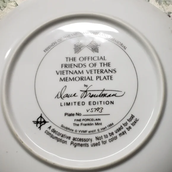 Friends of Vietnam vetrerans collectors plate